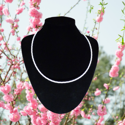 collier lakhovsky 7 métaux blanc ou noire 2025